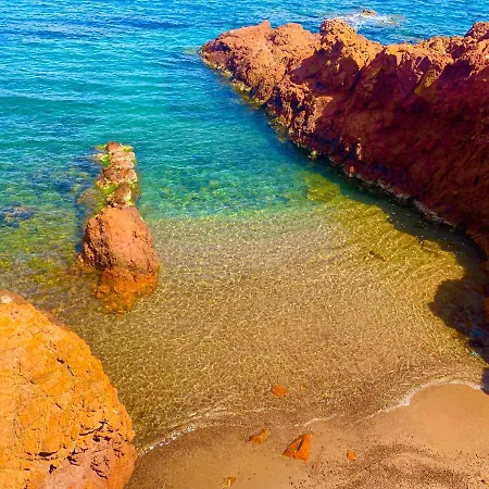 La Belle Vue-charming Duplex With Sea View, 50 Meters From And Private Parking Saint-Raphael (Var)