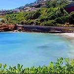 Apartment La Belle Vue-charming Duplex With Sea View, 50 Meters From And Private Parking Saint-Raphael (Var)