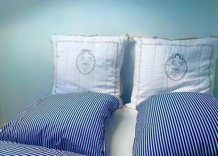 Apartment La Belle Vue-charming Duplex With Sea View, 50 Meters From And Private Parking Saint-Raphael (Var)