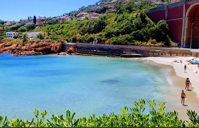 Apartamento La Belle Vue-charming Duplex With Sea View, 50 Meters From And Private Parking Saint-Raphaël