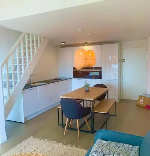 La Belle Vue-charming Duplex With Sea View, 50 Meters From And Private Parking * Saint-Raphaël