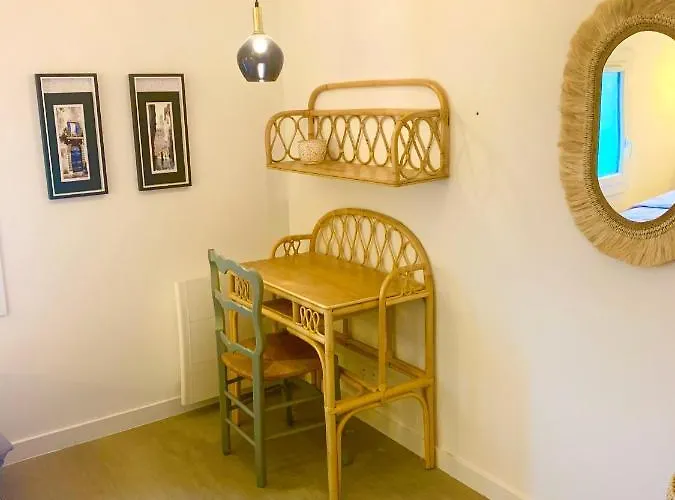 Apartamento La Belle Vue-charming Duplex With Sea View, 50 Meters From And Private Parking